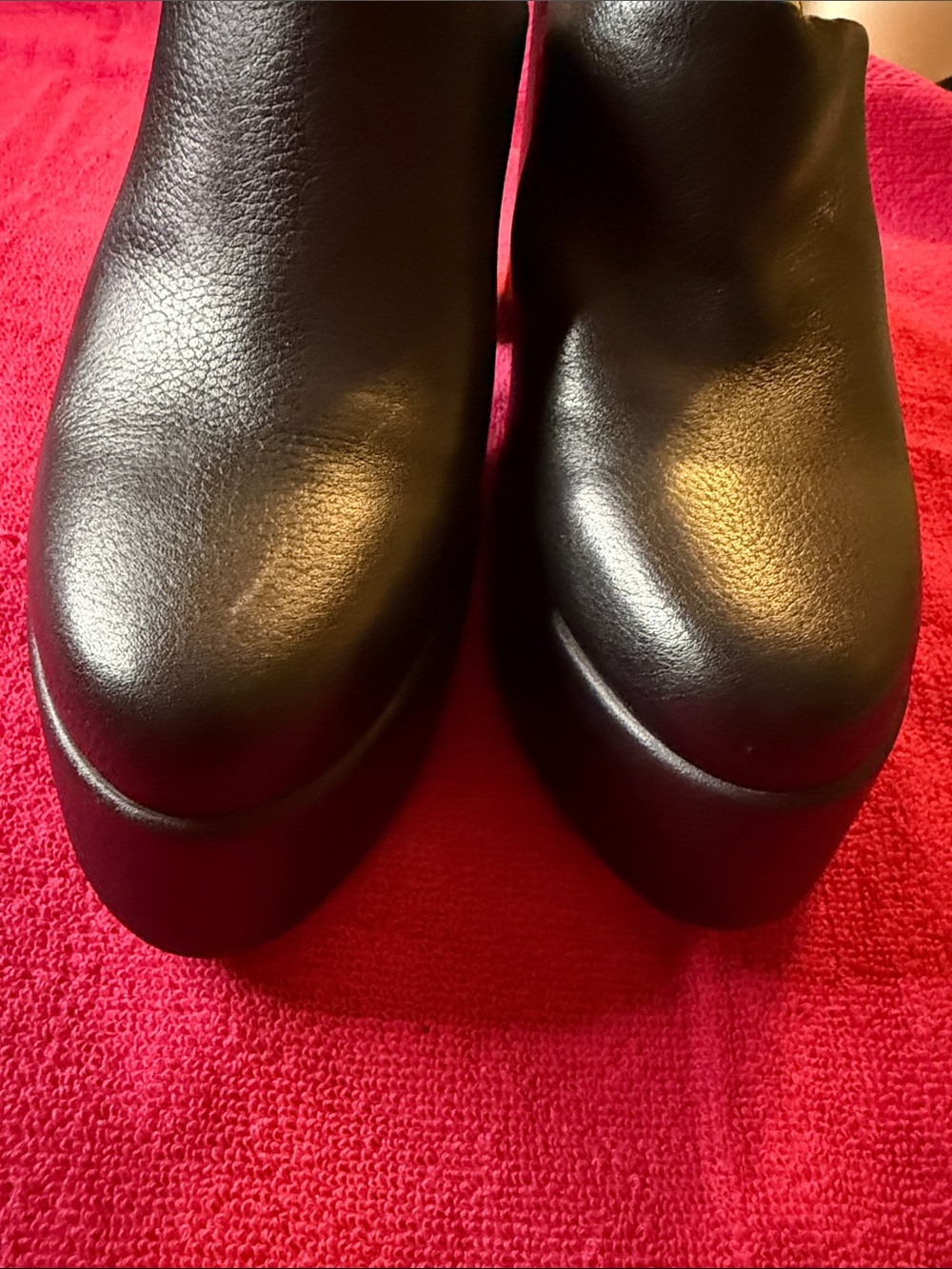 Gianni Bini Black Slip-On Leather Mule Heels - Picture 5 of 7